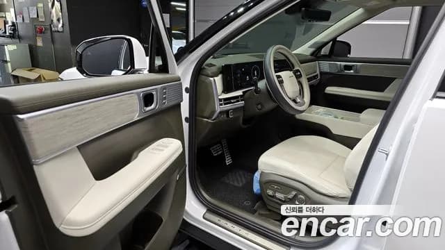 2024 Hyundai Santa Fe (MX5) HEV 1.6 2WD Sold VIN KMHP5811BRU027446 – interior seats 2024 Hyundai Santa Fe (MX5) HEV 1.6 2WD Sold VIN KMHP5811BRU027446 – interior seats