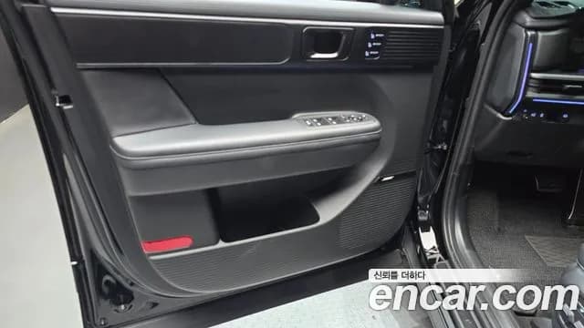 2024 Hyundai Santa Fe (MX5) HEV 1.6 2WD Sold VIN KMHP5811BRU033800 – interior seats 2024 Hyundai Santa Fe (MX5) HEV 1.6 2WD Sold VIN KMHP5811BRU033800 – interior seats