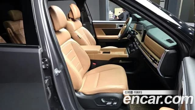 2024 Hyundai Santa Fe (MX5) HEV 1.6 4WD Sold VIN KMHP5811DRU001820 – interior seats 2024 Hyundai Santa Fe (MX5) HEV 1.6 4WD Sold VIN KMHP5811DRU001820 – interior seats