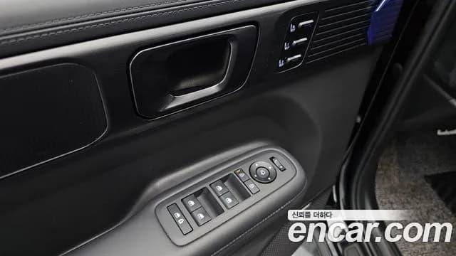 2024 Hyundai Santa Fe (MX5) HEV 1.6 4WD Sold VIN KMHP5811DRU001841 – interior seats 2024 Hyundai Santa Fe (MX5) HEV 1.6 4WD Sold VIN KMHP5811DRU001841 – interior seats