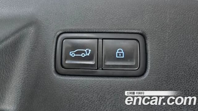 2024 Hyundai Santa Fe (MX5) Gasoline 2.5T 2WD Sold VIN KMHP581LGRU000631 – interior seats 2024 Hyundai Santa Fe (MX5) Gasoline 2.5T 2WD Sold VIN KMHP581LGRU000631 – interior seats