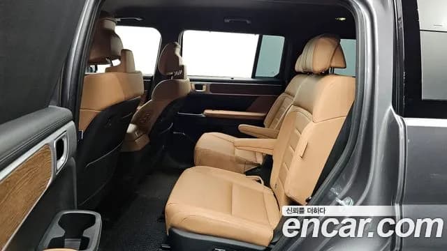 2024 Hyundai Santa Fe (MX5) Gasoline 2.5T 2WD Sold VIN KMHP581LGRU003965 – trunk area 2024 Hyundai Santa Fe (MX5) Gasoline 2.5T 2WD Sold VIN KMHP581LGRU003965 – trunk area