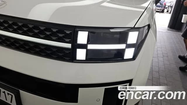 2024 Hyundai Santa Fe (MX5) Gasoline 2.5T 2WD Sold VIN KMHP581LGRU006853 – exterior detail 2024 Hyundai Santa Fe (MX5) Gasoline 2.5T 2WD Sold VIN KMHP581LGRU006853 – exterior detail