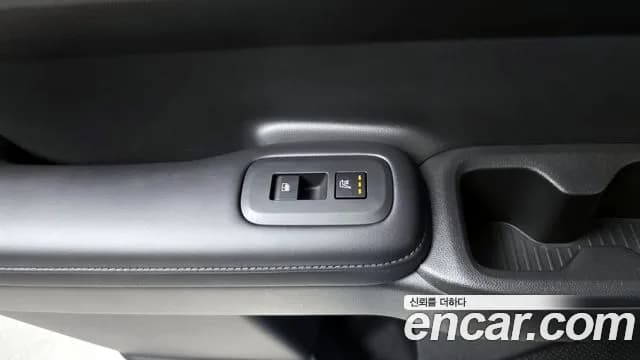 2025 Hyundai Santa Fe (MX5) Gasoline 2.5T 2WD Sold VIN KMHP581LGSU040669 – photo 17 2025 Hyundai Santa Fe (MX5) Gasoline 2.5T 2WD Sold VIN KMHP581LGSU040669 – photo 17