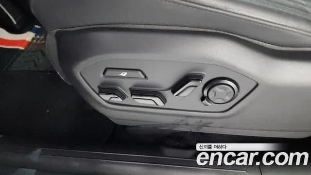2024 Hyundai Santa Fe (MX5) Gasoline 2.5T 4WD Sold VIN KMHP581LHRU014906 – exterior detail 2024 Hyundai Santa Fe (MX5) Gasoline 2.5T 4WD Sold VIN KMHP581LHRU014906 – exterior detail