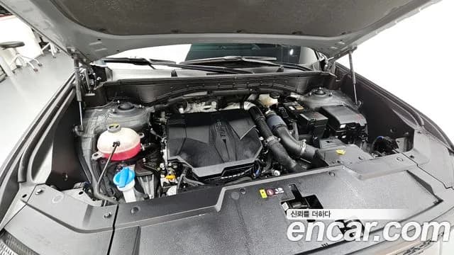 2024 Hyundai Santa Fe (MX5) Gasoline 2.5T 4WD Sold VIN KMHP581LHRU018568 – interior seats 2024 Hyundai Santa Fe (MX5) Gasoline 2.5T 4WD Sold VIN KMHP581LHRU018568 – interior seats