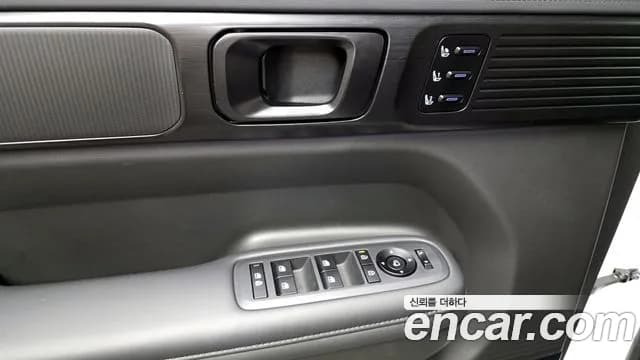 2024 Hyundai Santa Fe (MX5) Gasoline 2.5T 4WD Sold VIN KMHP581LHRU035569 – trunk area 2024 Hyundai Santa Fe (MX5) Gasoline 2.5T 4WD Sold VIN KMHP581LHRU035569 – trunk area