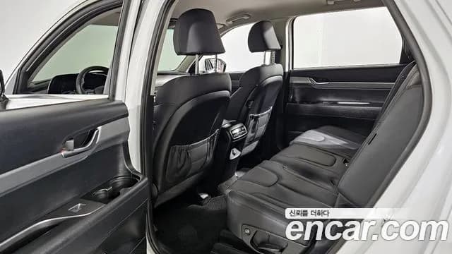 2023 Hyundai The New Palisade Diesel 2.2 2WD Sold VIN KMHR281ABPU587978 – interior seats 2023 Hyundai The New Palisade Diesel 2.2 2WD Sold VIN KMHR281ABPU587978 – interior seats