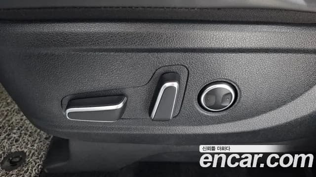 2023 Hyundai The New Palisade Diesel 2.2 2WD Sold VIN KMHR281ABPU598167 – interior seats 2023 Hyundai The New Palisade Diesel 2.2 2WD Sold VIN KMHR281ABPU598167 – interior seats