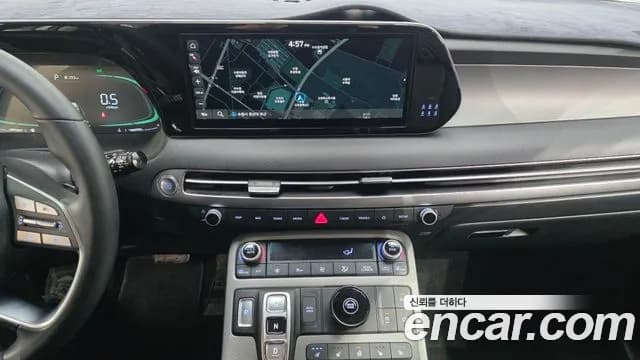 2023 Hyundai The New Palisade Gasoline 3.8 2WD Sold VIN KMHR281EBPU589141 – interior seats 2023 Hyundai The New Palisade Gasoline 3.8 2WD Sold VIN KMHR281EBPU589141 – interior seats