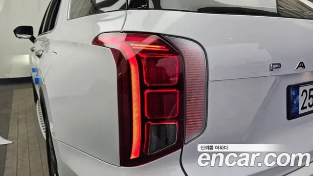 2024 Hyundai The New Palisade Gasoline 3.8 4WD Sold VIN KMHR281EDRU720504 – photo 14 2024 Hyundai The New Palisade Gasoline 3.8 4WD Sold VIN KMHR281EDRU720504 – photo 14