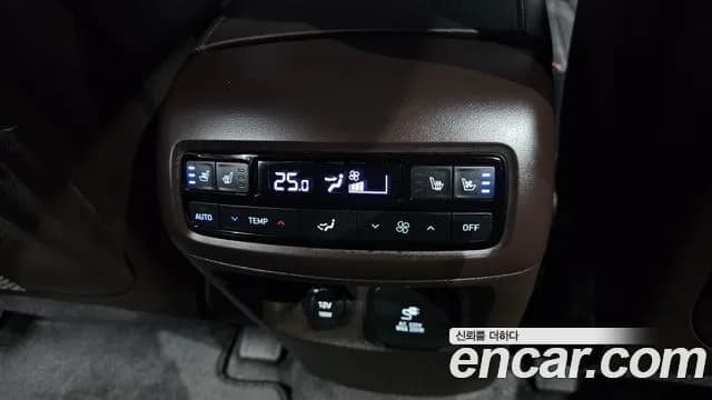 2024 Hyundai The New Palisade Diesel 2.2 4WD Sold VIN KMHR581ADRU716464 – undercarriage 2024 Hyundai The New Palisade Diesel 2.2 4WD Sold VIN KMHR581ADRU716464 – undercarriage