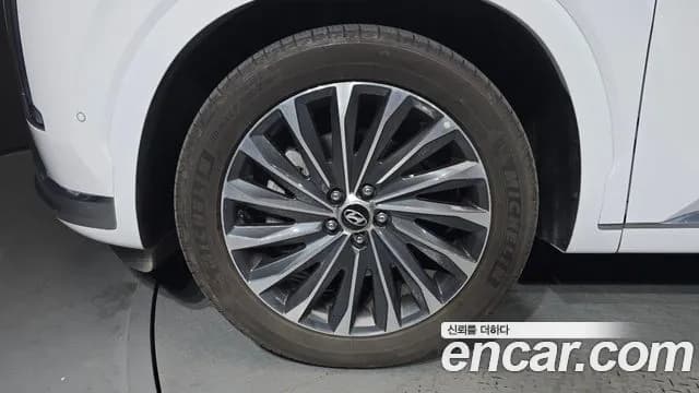 2023 Hyundai The New Palisade Gasoline 3.8 2WD Sold VIN KMHR581EBPU623664 – interior seats 2023 Hyundai The New Palisade Gasoline 3.8 2WD Sold VIN KMHR581EBPU623664 – interior seats