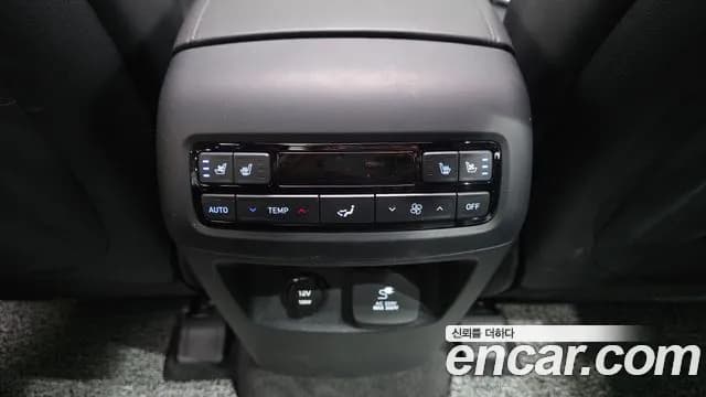 2023 Hyundai The New Palisade Gasoline 3.8 2WD Sold VIN KMHR581EBPU629289 – interior seats 2023 Hyundai The New Palisade Gasoline 3.8 2WD Sold VIN KMHR581EBPU629289 – interior seats