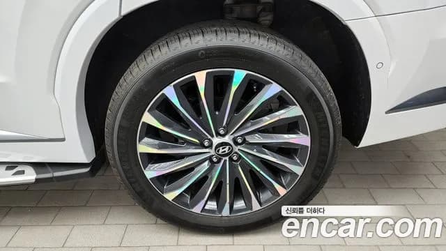 2023 Hyundai The New Palisade Gasoline 3.8 4WD Sold VIN KMHR581EDPU599401 – photo 17 2023 Hyundai The New Palisade Gasoline 3.8 4WD Sold VIN KMHR581EDPU599401 – photo 17