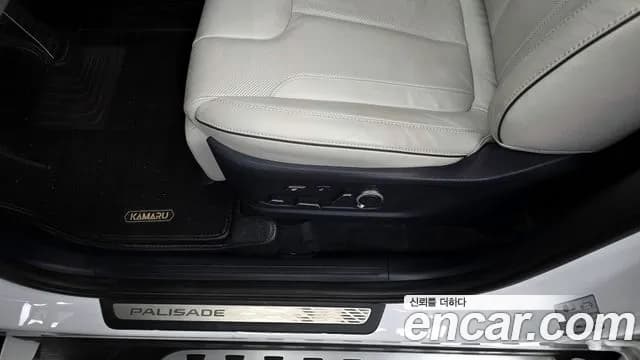2023 Hyundai The New Palisade Gasoline 3.8 4WD Sold VIN KMHR581EDPU643077 – interior seats 2023 Hyundai The New Palisade Gasoline 3.8 4WD Sold VIN KMHR581EDPU643077 – interior seats