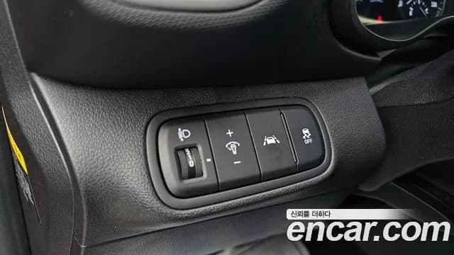 2020 Hyundai Venue 1.6 Smart Sold VIN KMHRA813ELU010195 – photo 14 2020 Hyundai Venue 1.6 Smart Sold VIN KMHRA813ELU010195 – photo 14