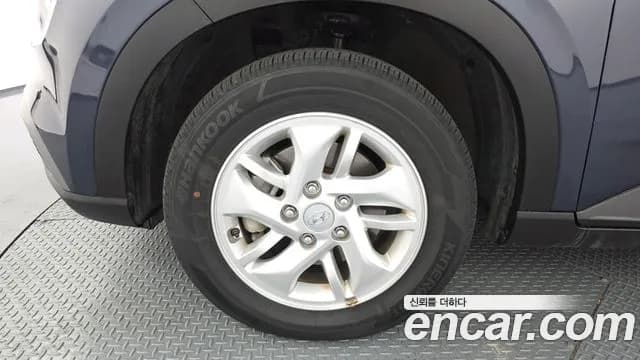 2020 Hyundai Venue 1.6 Smart Sold VIN KMHRA813ELU048994 – side profile 2020 Hyundai Venue 1.6 Smart Sold VIN KMHRA813ELU048994 – side profile