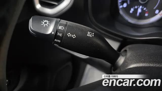 2020 Hyundai Venue 1.6 Modern Sold VIN KMHRB813ELU002784 – front exterior 2020 Hyundai Venue 1.6 Modern Sold VIN KMHRB813ELU002784 – front exterior