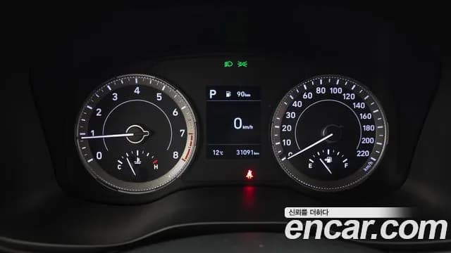 2020 Hyundai Venue 1.6 Modern Sold VIN KMHRB813ELU004261 – side profile 2020 Hyundai Venue 1.6 Modern Sold VIN KMHRB813ELU004261 – side profile