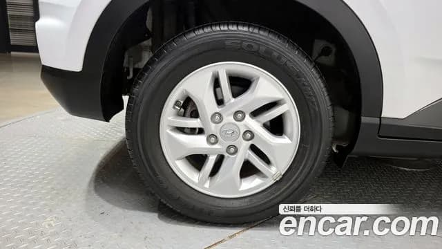 2020 Hyundai Venue 1.6 Modern Sold VIN KMHRB813ELU014014 – rear exterior 2020 Hyundai Venue 1.6 Modern Sold VIN KMHRB813ELU014014 – rear exterior