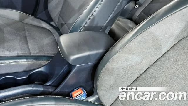 2020 Hyundai Venue 1.6 Modern Sold VIN KMHRB813ELU054947 – undercarriage 2020 Hyundai Venue 1.6 Modern Sold VIN KMHRB813ELU054947 – undercarriage