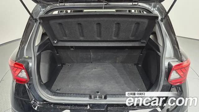 2021 Hyundai Venue 1.6 Modern Sold VIN KMHRB813EMU092654 – undercarriage 2021 Hyundai Venue 1.6 Modern Sold VIN KMHRB813EMU092654 – undercarriage