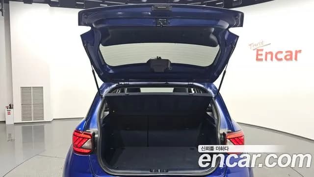 2021 Hyundai Venue 1.6 Modern Sold VIN KMHRB813EMU115539 – side profile 2021 Hyundai Venue 1.6 Modern Sold VIN KMHRB813EMU115539 – side profile