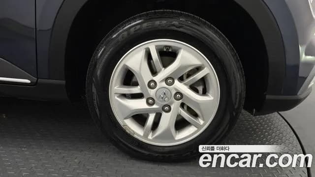 2021 Hyundai Venue 1.6 Modern Sold VIN KMHRB813EMU117495 – front exterior 2021 Hyundai Venue 1.6 Modern Sold VIN KMHRB813EMU117495 – front exterior