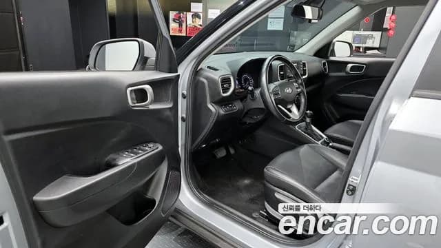 2022 Hyundai Venue 1.6 Modern Sold VIN KMHRB813ENU148061 – interior seats 2022 Hyundai Venue 1.6 Modern Sold VIN KMHRB813ENU148061 – interior seats