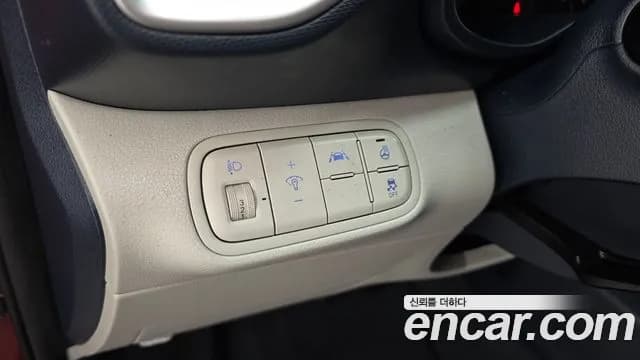 2022 Hyundai Venue 1.6 Modern Plus Sold VIN KMHRB813ENU193578 – side profile 2022 Hyundai Venue 1.6 Modern Plus Sold VIN KMHRB813ENU193578 – side profile