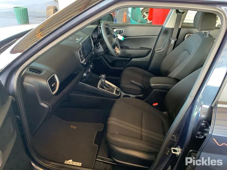 2024 Hyundai Venue Used VIN KMHRC812MRU324097 – photo 17 2024 Hyundai Venue Used VIN KMHRC812MRU324097 – photo 17
