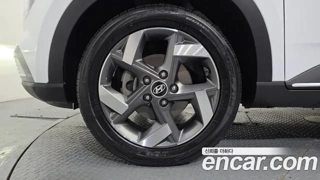 2021 Hyundai Venue 1.6 Flux Sold VIN KMHRC813EMU086941 – exterior detail 2021 Hyundai Venue 1.6 Flux Sold VIN KMHRC813EMU086941 – exterior detail