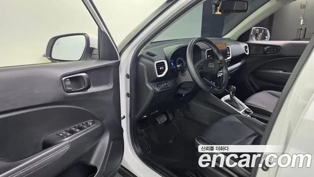 2021 Hyundai Venue 1.6 Flux Sold VIN KMHRC813EMU099292 – trunk area 2021 Hyundai Venue 1.6 Flux Sold VIN KMHRC813EMU099292 – trunk area
