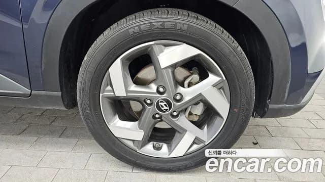 2021 Hyundai Venue 1.6 Flux Sold VIN KMHRC813EMU110803 – exterior detail 2021 Hyundai Venue 1.6 Flux Sold VIN KMHRC813EMU110803 – exterior detail