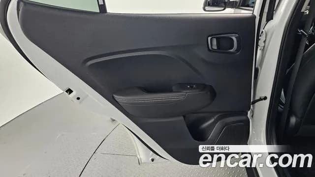 2023 Hyundai Venue 1.6 Flux Sold VIN KMHRC813EPU239497 – interior seats 2023 Hyundai Venue 1.6 Flux Sold VIN KMHRC813EPU239497 – interior seats