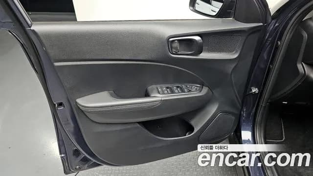 2023 Hyundai Venue 1.6 Flux Sold VIN KMHRC813EPU254038 – photo 24 2023 Hyundai Venue 1.6 Flux Sold VIN KMHRC813EPU254038 – photo 24