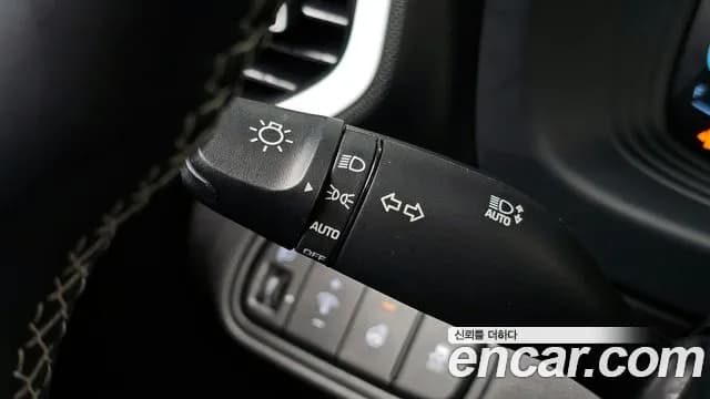 2023 Hyundai Venue 1.6 Flux Sold VIN KMHRC813EPU254038 – photo 30 2023 Hyundai Venue 1.6 Flux Sold VIN KMHRC813EPU254038 – photo 30