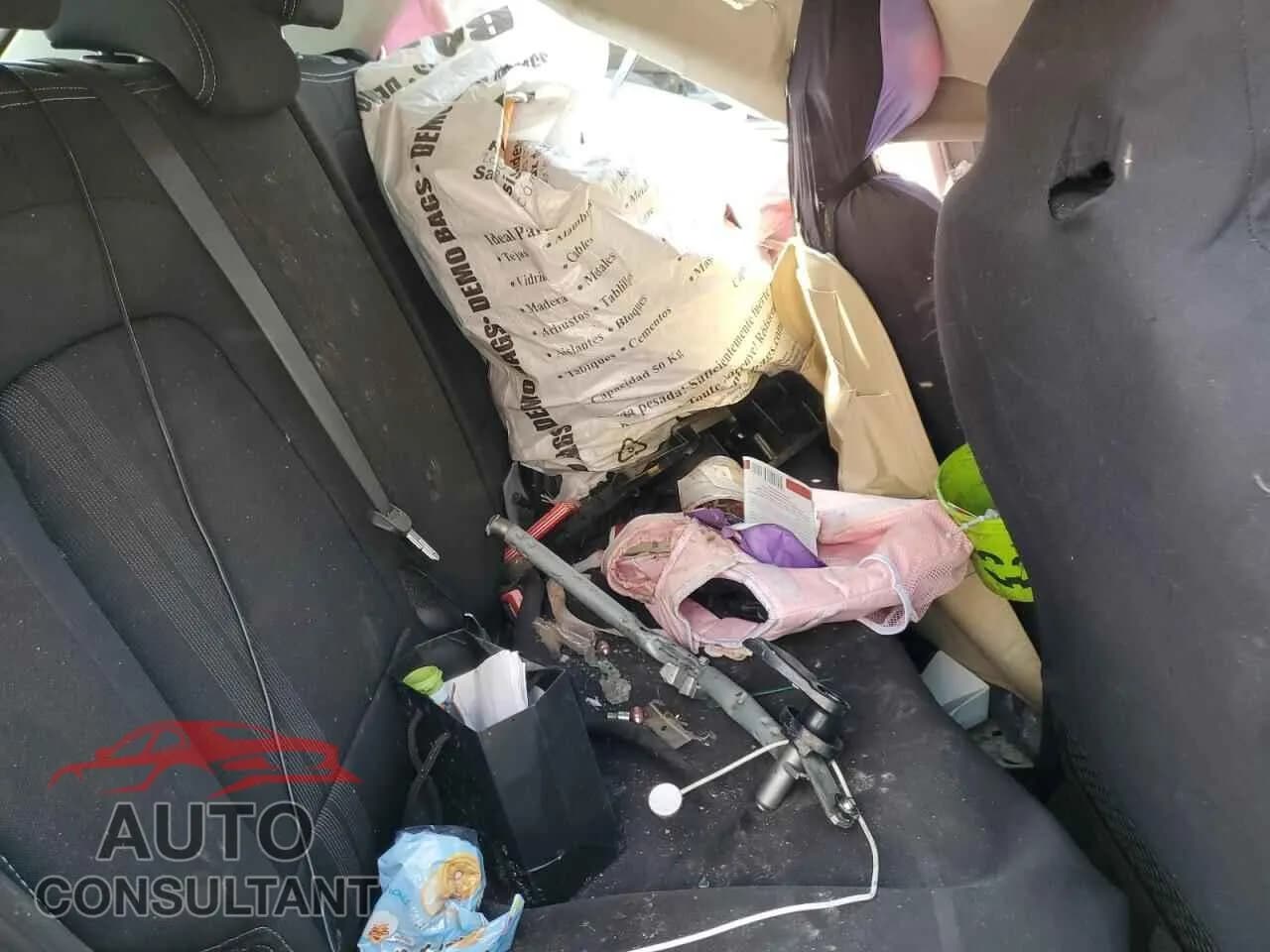 2020 HYUNDAI VENUE Damaged VIN KMHRC8A37LU025816 – photo 11 2020 HYUNDAI VENUE Damaged VIN KMHRC8A37LU025816 – photo 11