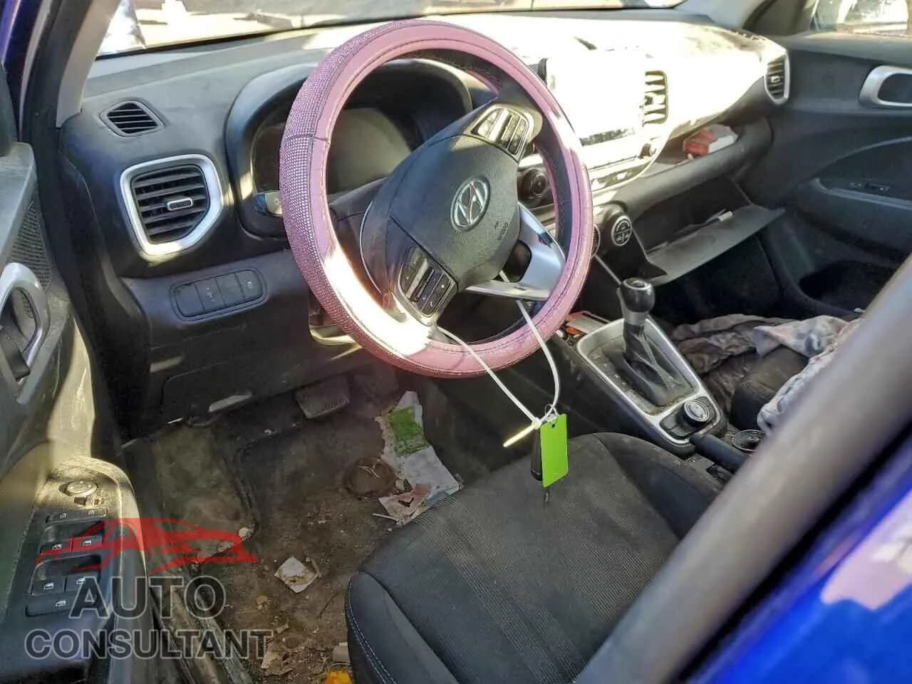 2023 HYUNDAI VENUE Damaged VIN KMHRC8A39PU218202 – undercarriage 2023 HYUNDAI VENUE Damaged VIN KMHRC8A39PU218202 – undercarriage