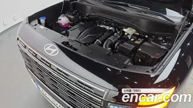 2025 Hyundai Palisade (LX3) Gasoline 2.5T 4WD 9-Seater Sold VIN KMHRK811DSU001547 – interior seats 2025 Hyundai Palisade (LX3) Gasoline 2.5T 4WD 9-Seater Sold VIN KMHRK811DSU001547 – interior seats