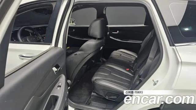 2022 Hyundai The New Santa Fe HEV 1.6 4WD Sold VIN KMHS2811DNU019673 – rear exterior 2022 Hyundai The New Santa Fe HEV 1.6 4WD Sold VIN KMHS2811DNU019673 – rear exterior
