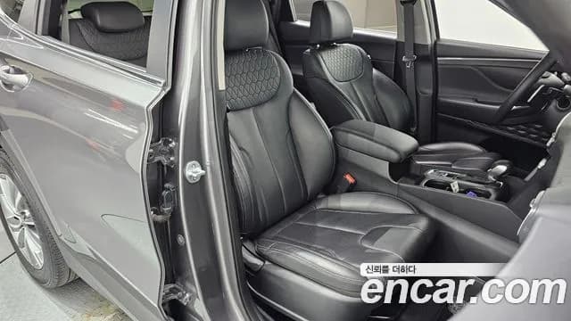 2019 Hyundai Santa Fe TM Gasoline 2.0T 2WD Sold VIN KMHS281ABKU114025 – exterior detail 2019 Hyundai Santa Fe TM Gasoline 2.0T 2WD Sold VIN KMHS281ABKU114025 – exterior detail