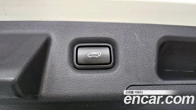 2020 Hyundai Santa Fe TM Gasoline 2.0T 2WD Sold VIN KMHS281ABLU231666 – engine bay 2020 Hyundai Santa Fe TM Gasoline 2.0T 2WD Sold VIN KMHS281ABLU231666 – engine bay