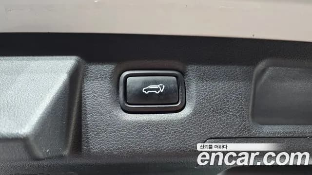 2020 Hyundai Santa Fe TM Gasoline 2.0T 2WD Sold VIN KMHS281ABLU279612 – front exterior 2020 Hyundai Santa Fe TM Gasoline 2.0T 2WD Sold VIN KMHS281ABLU279612 – front exterior
