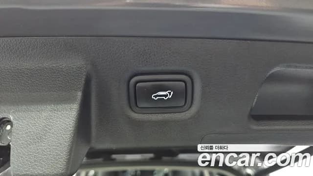 2020 Hyundai Santa Fe TM Gasoline 2.0T 2WD Sold VIN KMHS281ABLU297662 – front exterior 2020 Hyundai Santa Fe TM Gasoline 2.0T 2WD Sold VIN KMHS281ABLU297662 – front exterior