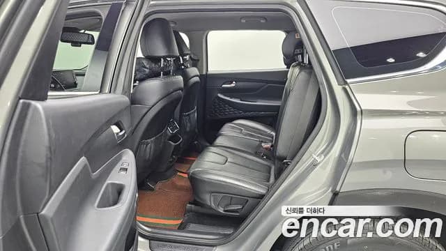 2019 Hyundai Santa Fe TM Diesel 2.0 2WD Sold VIN KMHS281BBKU004979 – rear exterior 2019 Hyundai Santa Fe TM Diesel 2.0 2WD Sold VIN KMHS281BBKU004979 – rear exterior