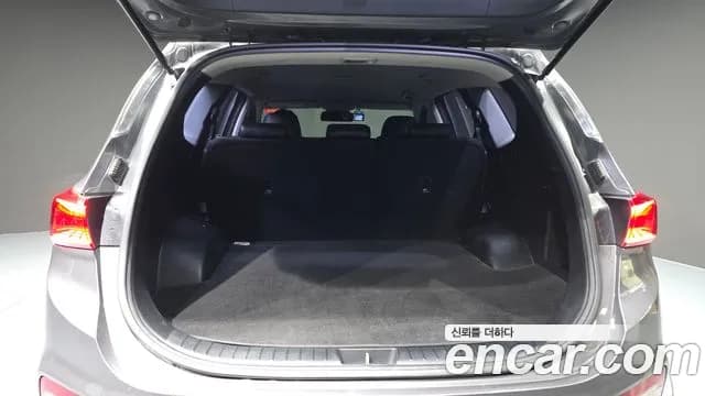 2019 Hyundai Santa Fe TM Diesel 2.0 2WD Sold VIN KMHS281BBKU050344 – exterior detail 2019 Hyundai Santa Fe TM Diesel 2.0 2WD Sold VIN KMHS281BBKU050344 – exterior detail