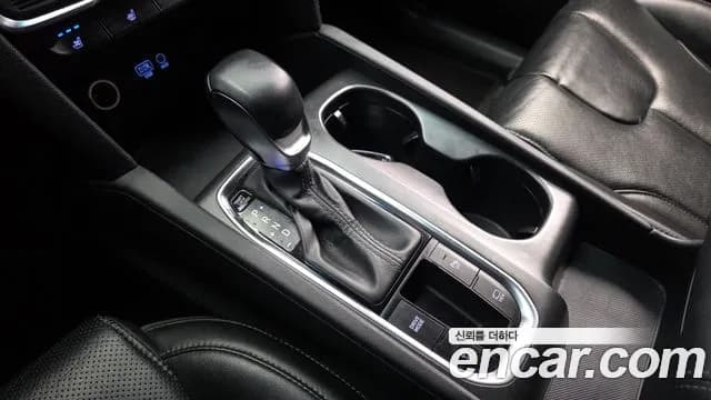 2019 Hyundai Santa Fe TM Diesel 2.0 2WD Sold VIN KMHS281BBKU101230 – rear exterior 2019 Hyundai Santa Fe TM Diesel 2.0 2WD Sold VIN KMHS281BBKU101230 – rear exterior
