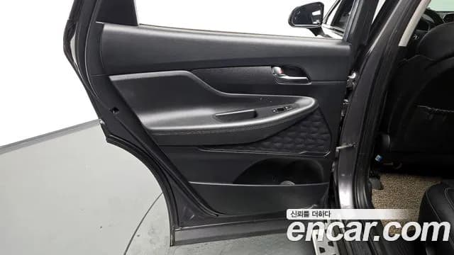 2019 Hyundai Santa Fe TM Diesel 2.0 2WD Sold VIN KMHS281BBKU133916 – interior seats 2019 Hyundai Santa Fe TM Diesel 2.0 2WD Sold VIN KMHS281BBKU133916 – interior seats